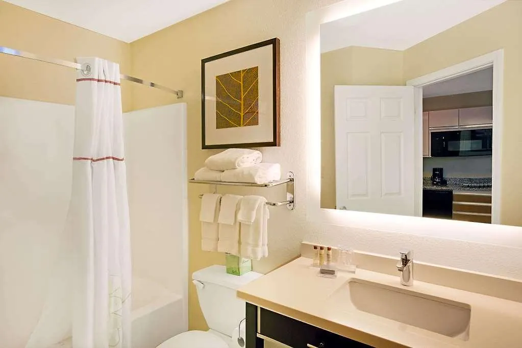 Отель Mainstay Suites Charlotte - Executive Park