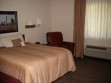 Mainstay Suites Charlotte - Executive Park Отель