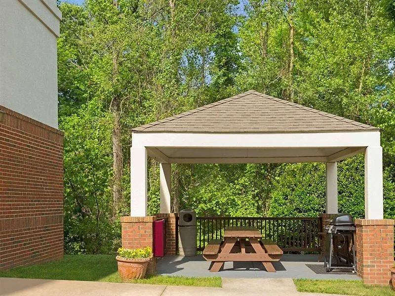 Mainstay Suites Charlotte - Executive Park 3*,