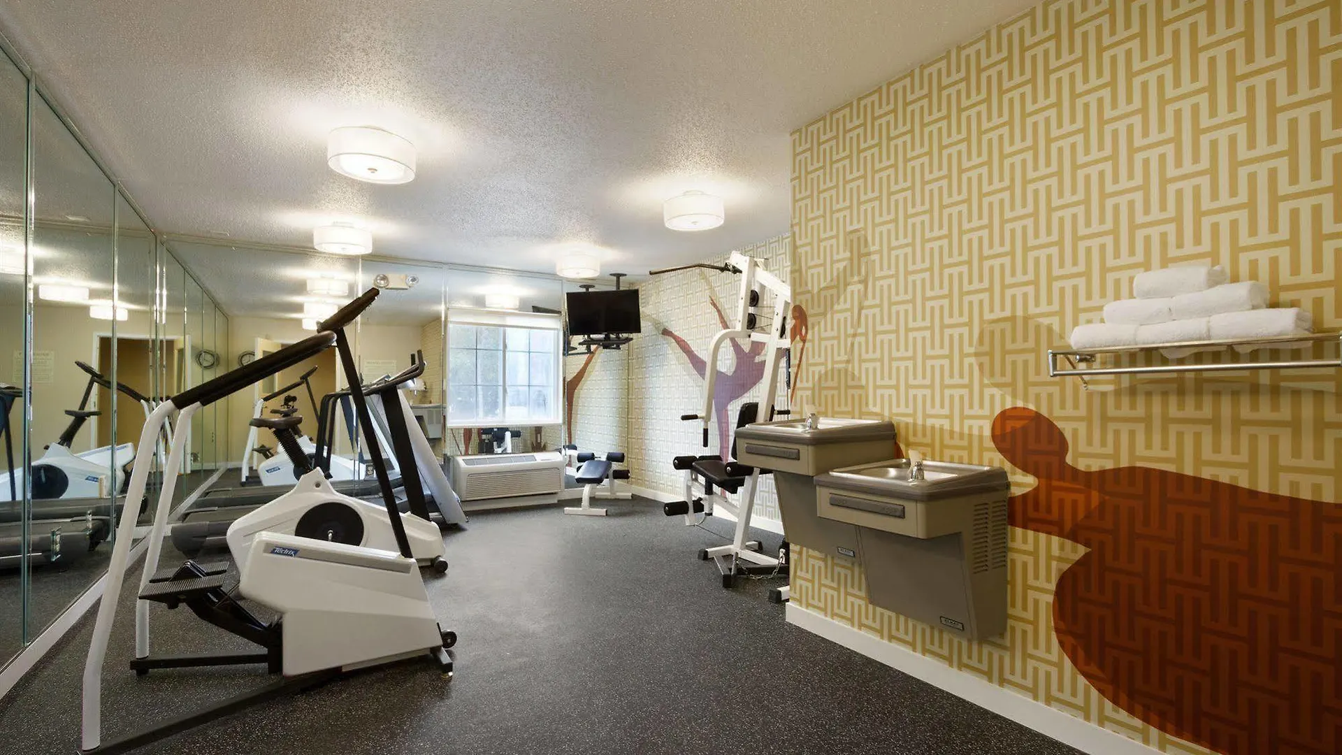 Mainstay Suites Charlotte - Executive Park 3*,  США